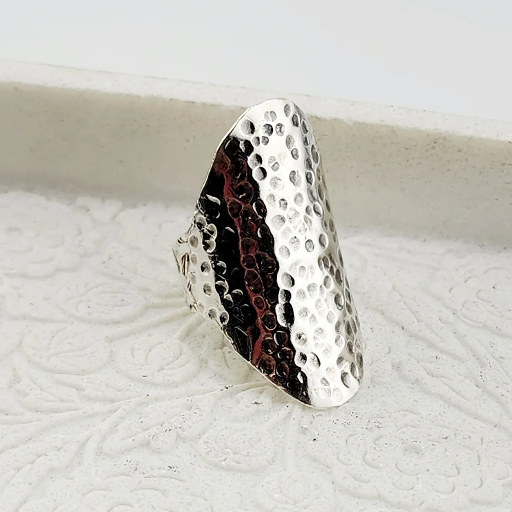 HAMMERED SADDLE STERLING SILVER RING WOMENS SIZE 8